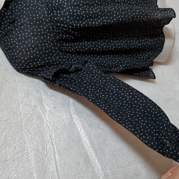 GIMMICKS Printed Ruffle Blouse - Picture 6 of 14